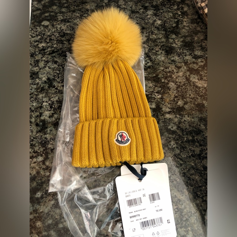 Moncler Wool cap